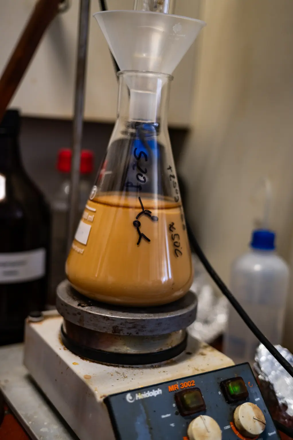 UnaveraChemLab Aaron Chemistry DSC 1015